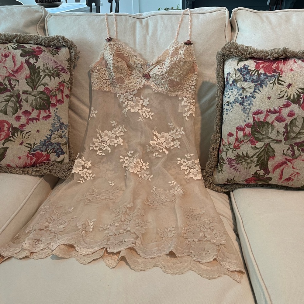 Claire Pettibone Vintage Lace Floral Chemise in Cream